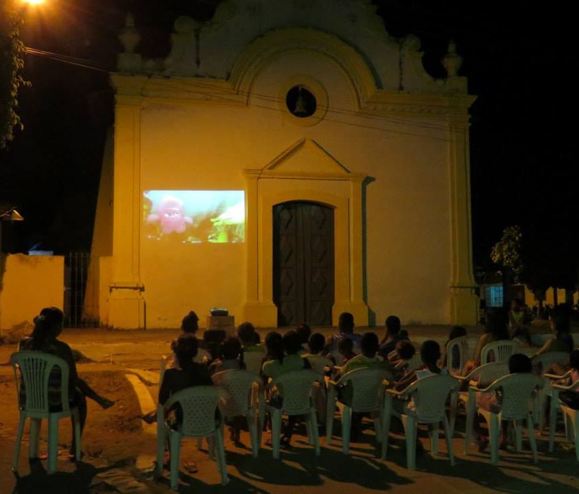 Cinema na Praça